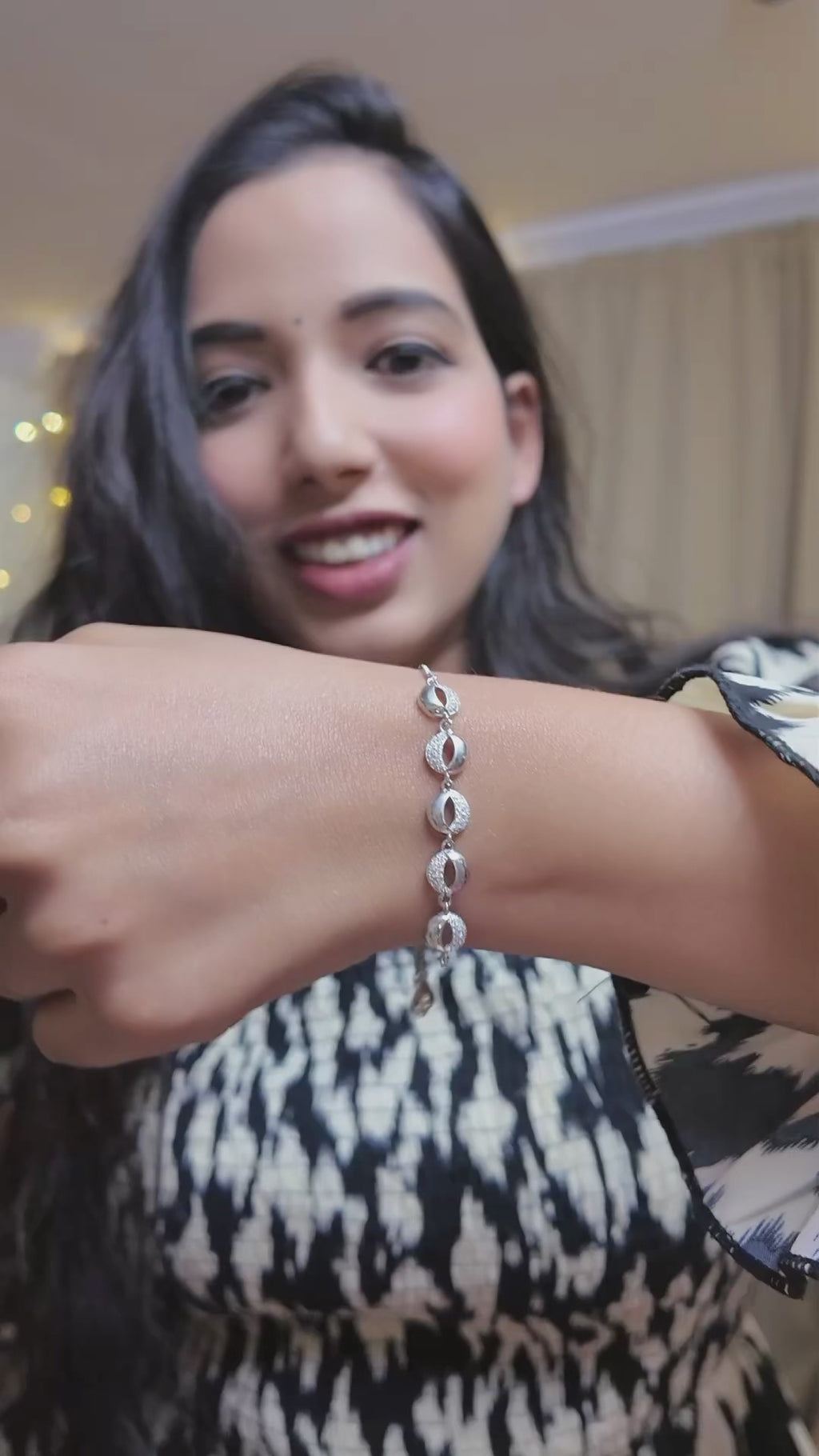 Luna Shell 925 Silver Adjustable Bracelet